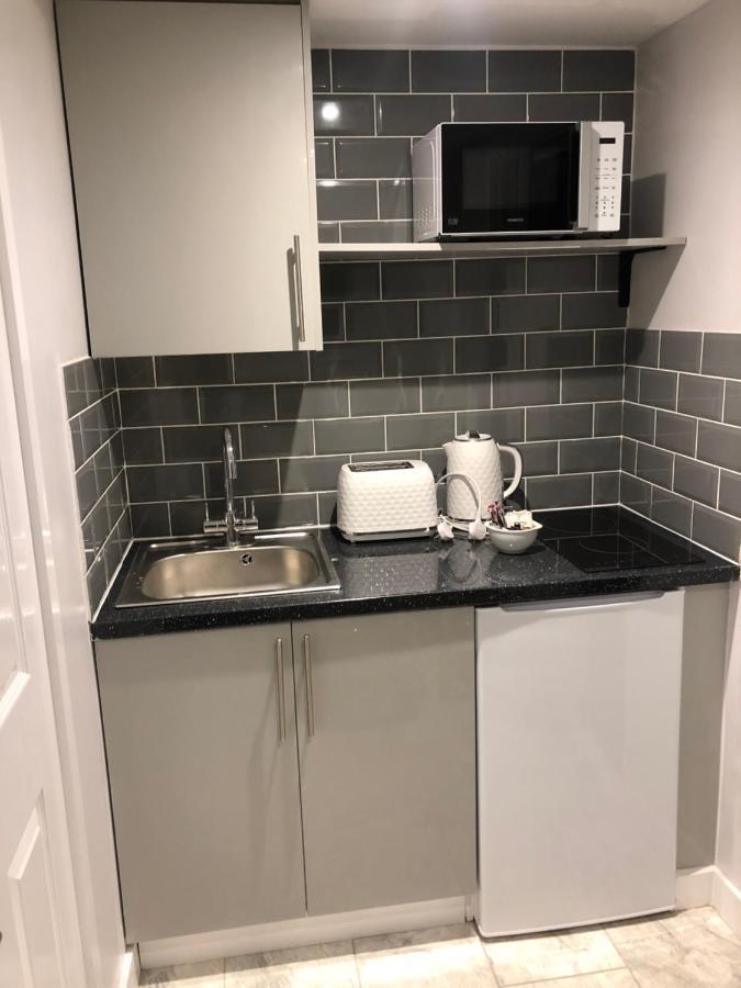 Exclusive Modern Decorated 1 Bedroom Detached Studio Newport  Bagian luar foto
